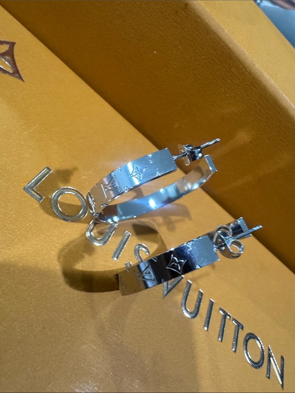 Accessories subcategory - Picture 2 of 4